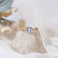 Roségouden ring met hartvormige aquamarijn