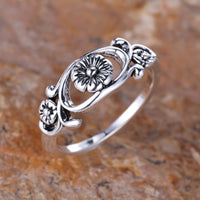 Zilveren vintage ring met bloemmotief
