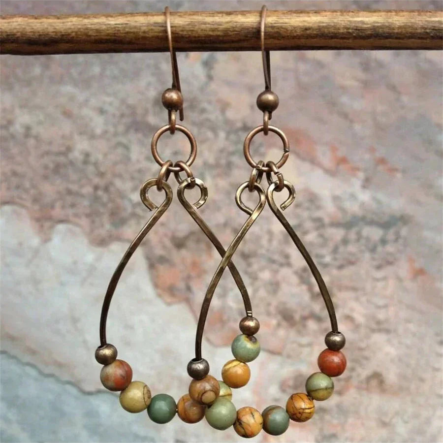 Bohemian bronzen druppeloorbellen met gekleurde kralen
