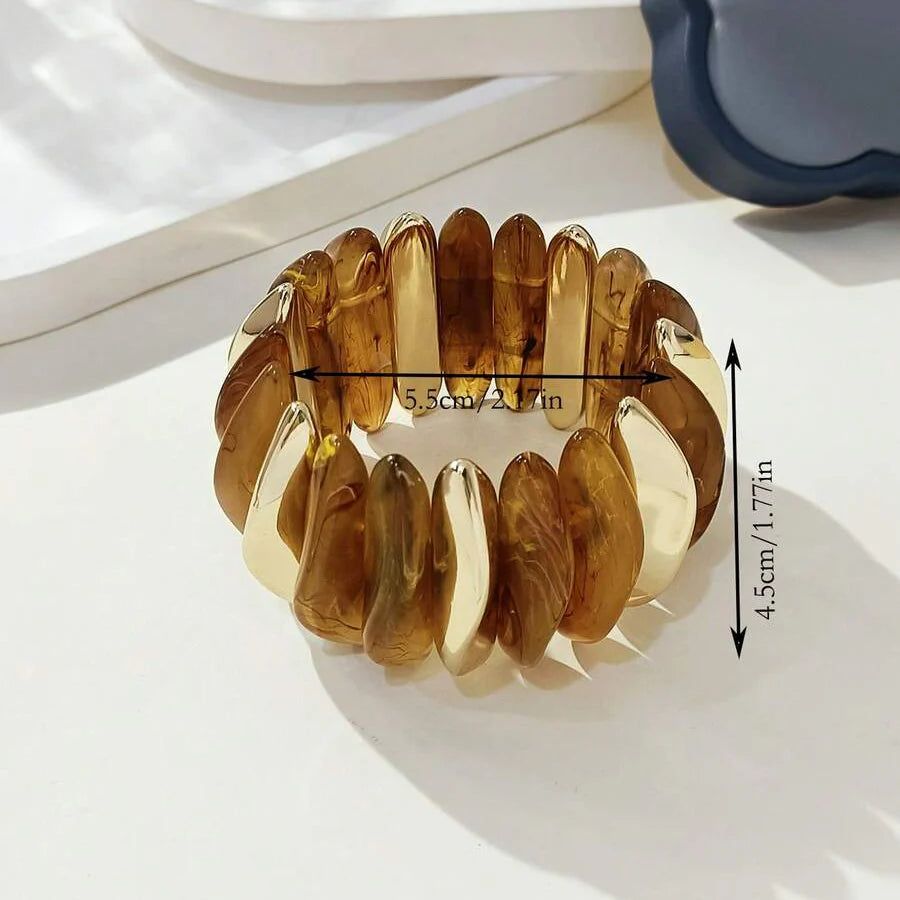 Gouden armband met onregelmatige natuursteen kralen