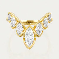 Gouden V-vormige ring met marquise zirkonia