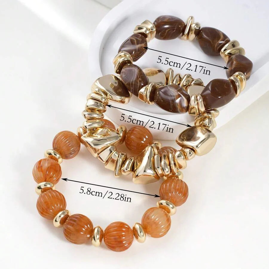 Gouden armband met onregelmatige natuursteen kralen