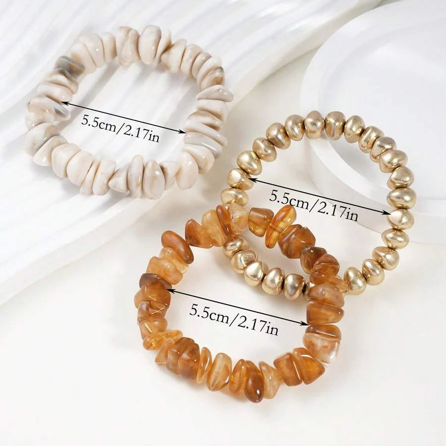 Gouden armband met onregelmatige natuursteen kralen