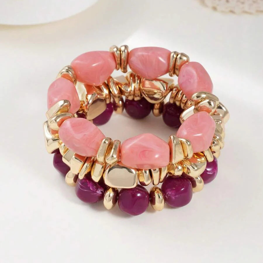 Gouden armband met onregelmatige natuursteen kralen