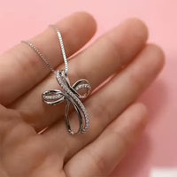 Gouden vintage ring met paarse ovale edelsteen en bladmotief