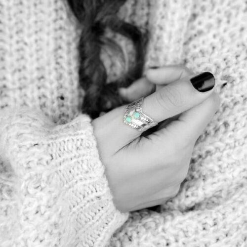Zilveren bohemian ring met dubbele turquoise steen