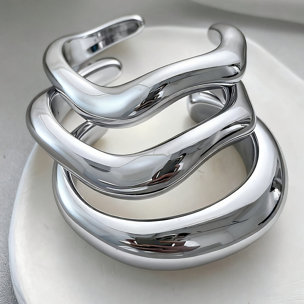 Zilveren chunky golvende bangle-armbandenset