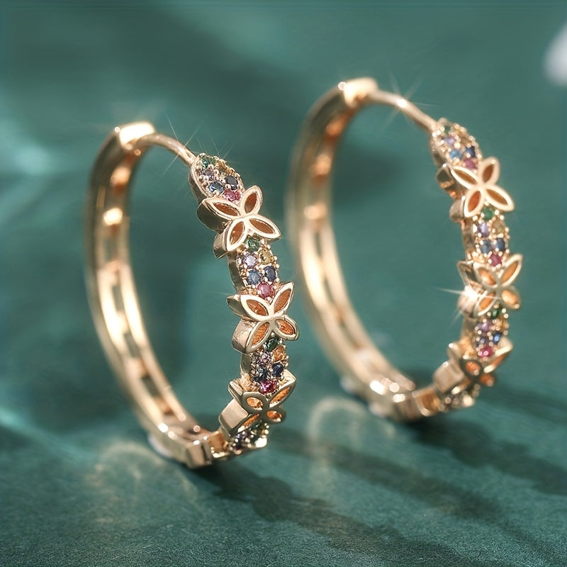 Driekleurige gouden creolen met diamantgeslepen patroon