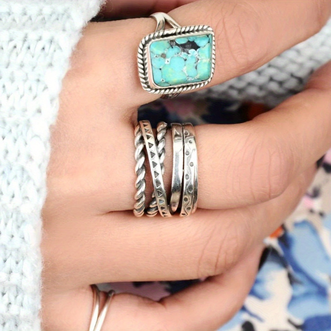 Zilveren brede draairing met turquoise accent