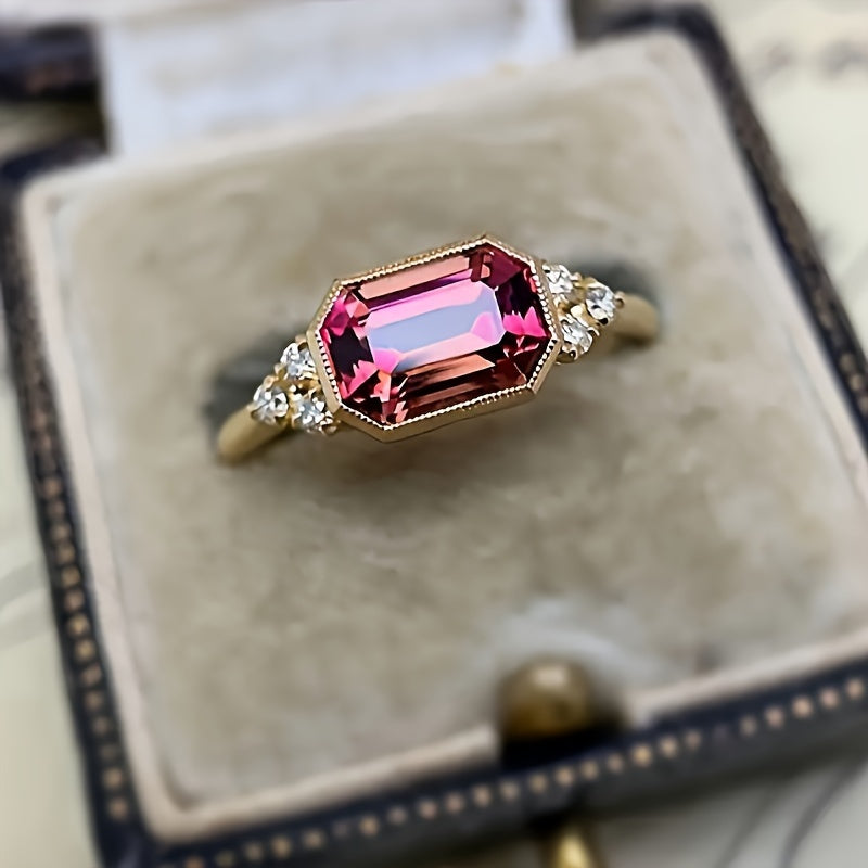 Gouden vintage ring met roze toermalijn