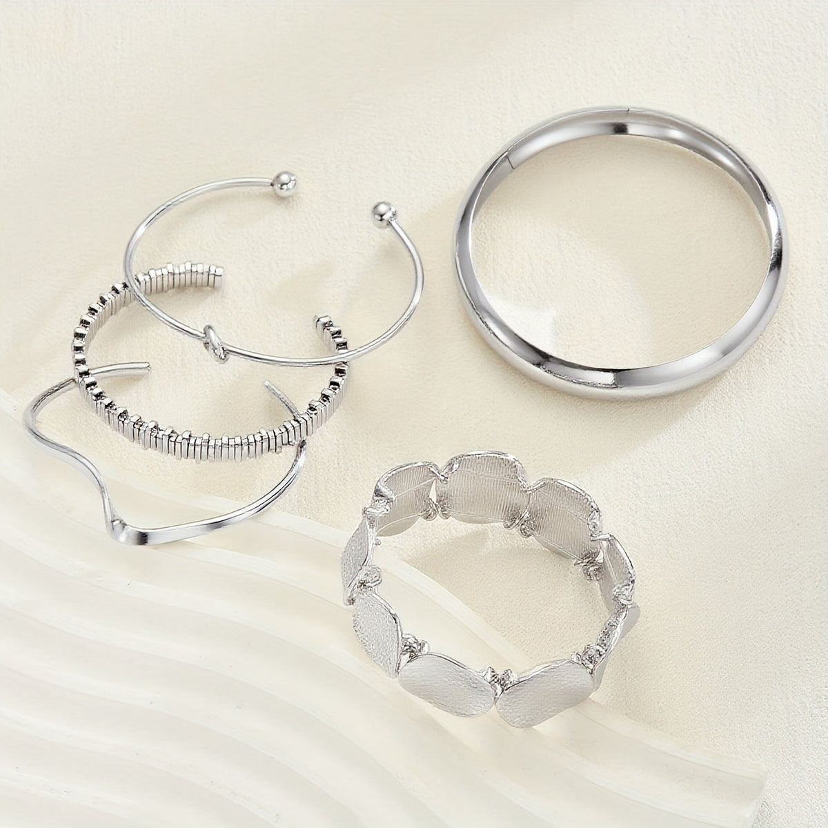 Zilveren gestapelde cuff-armbandenset