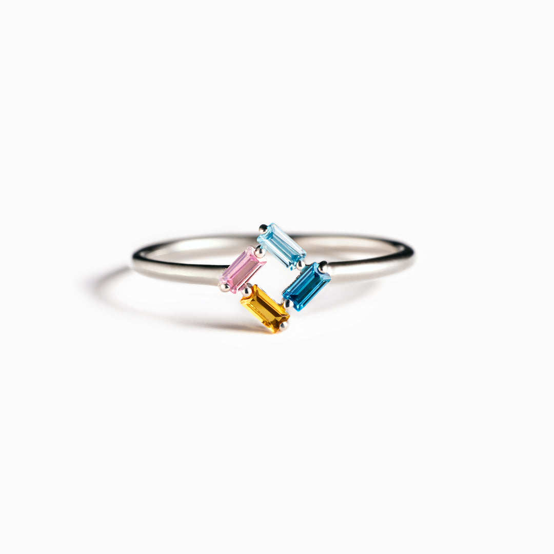 Roségouden ring met kleurrijke baguette geboortestenen