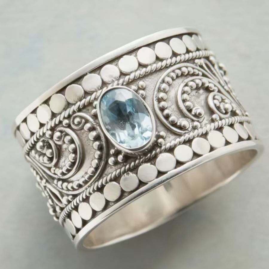 Zilveren bohemian brede ring met blauwe edelsteen