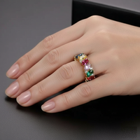 Gouden ring met heldere zirkonia