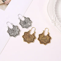 Gouden bohemian mandala bloemenoorbellen