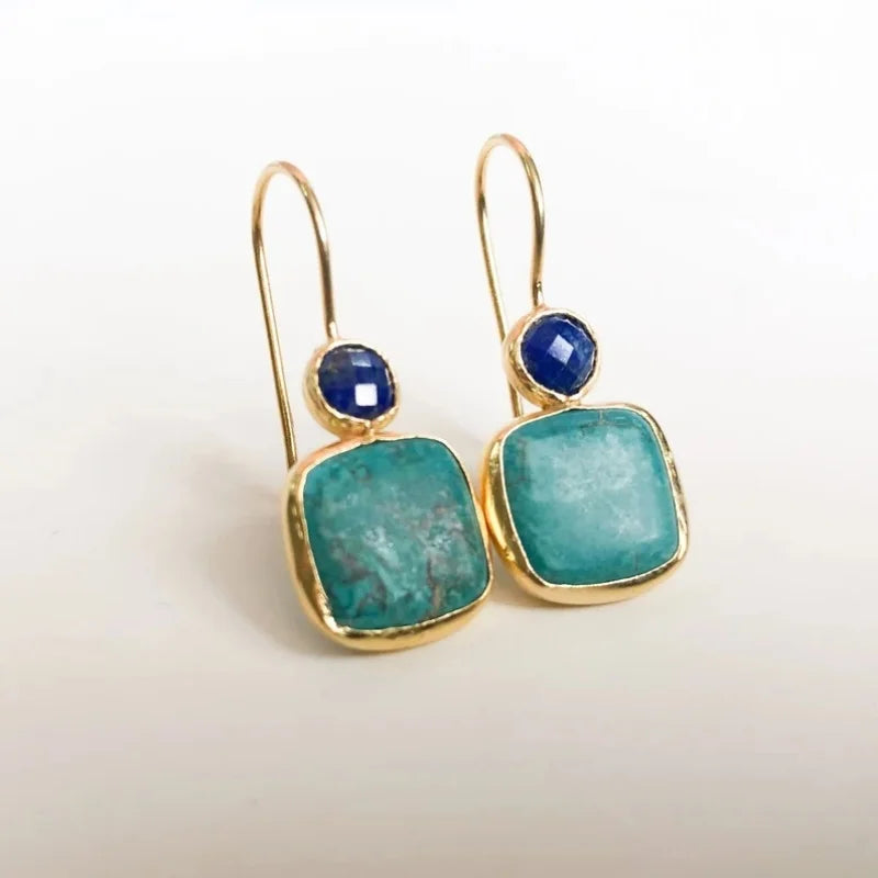 Gouden oorbellen met turquoise en lapis lazuli