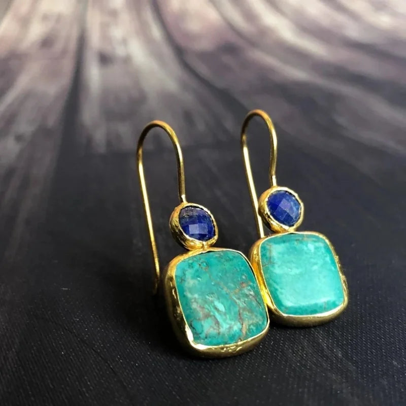 Gouden oorbellen met turquoise en lapis lazuli