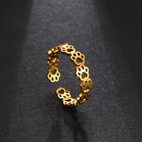 Zilveren ring met hondenpootjes