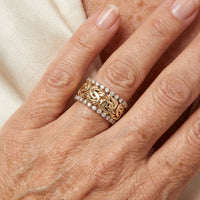 Gouden byzantijnse bandring met zirkonia randen