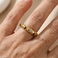 Gouden ring met tijgeroog en zirkonia