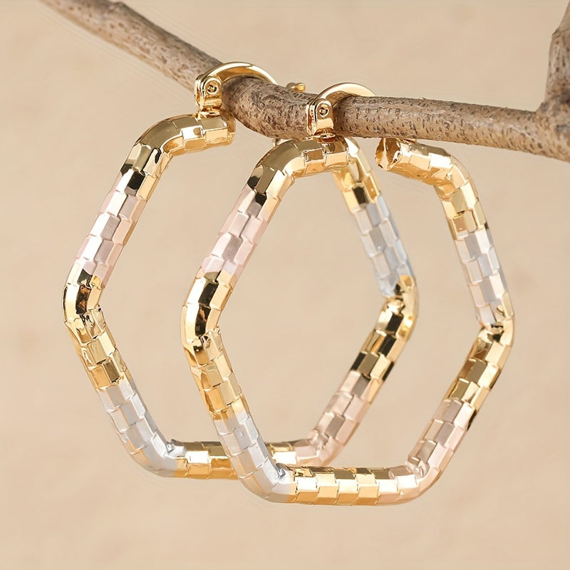 Driekleurige gouden creolen met diamantgeslepen patroon