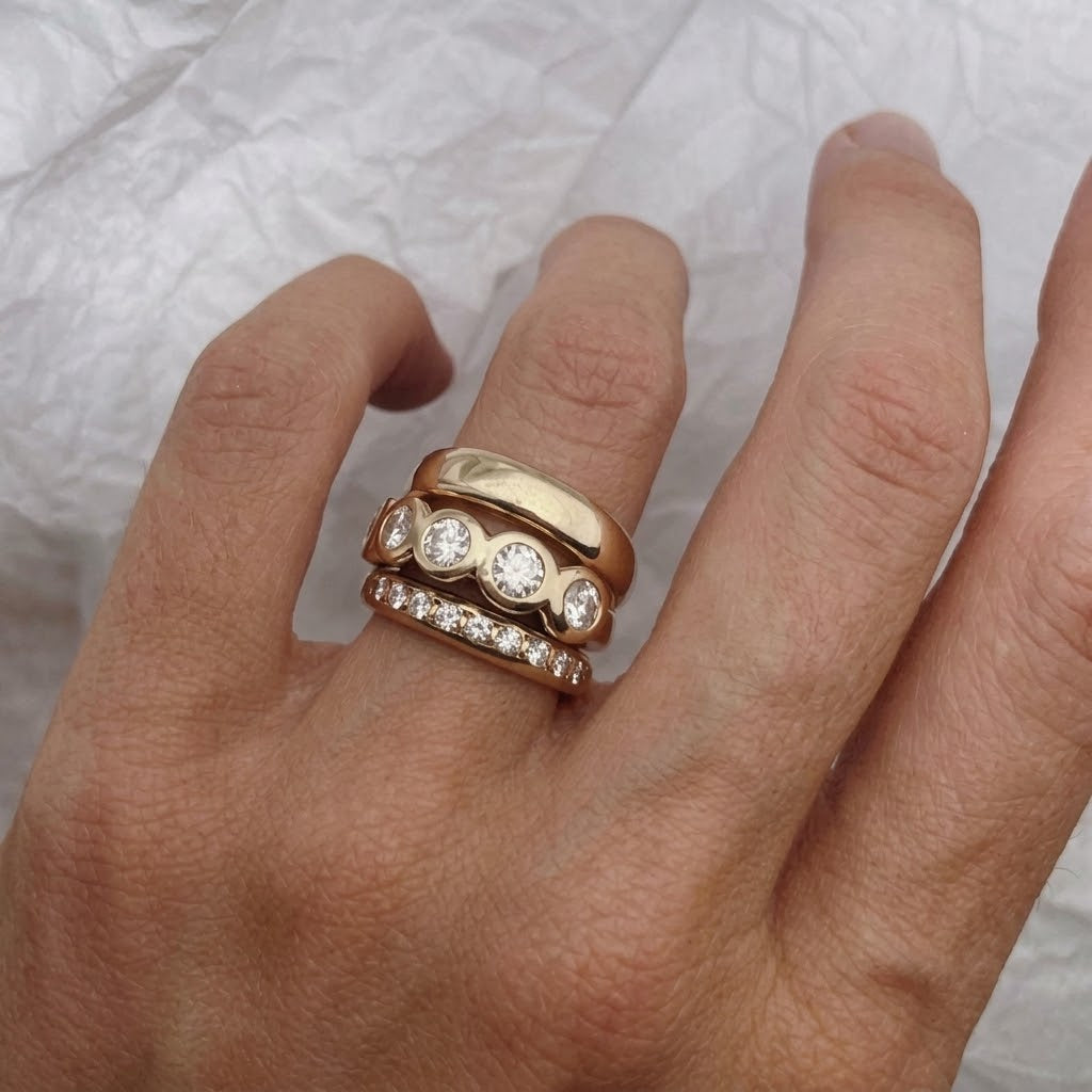 Gouden ringenset met zirkonia stapelringen
