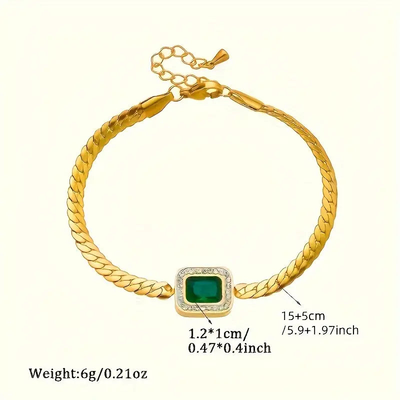 Gouden armband met groene vierkante edelsteen