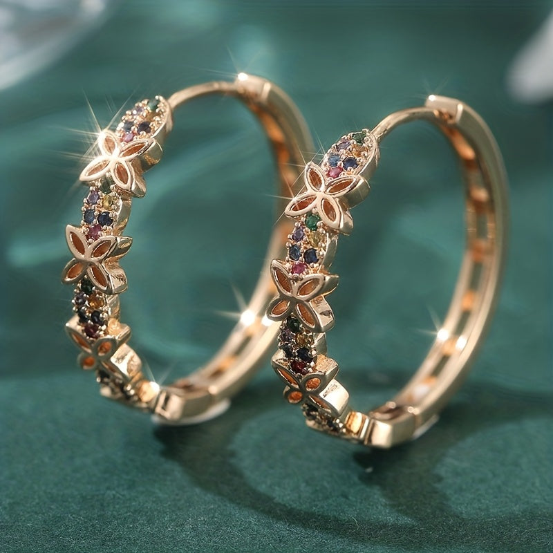 Driekleurige gouden creolen met diamantgeslepen patroon