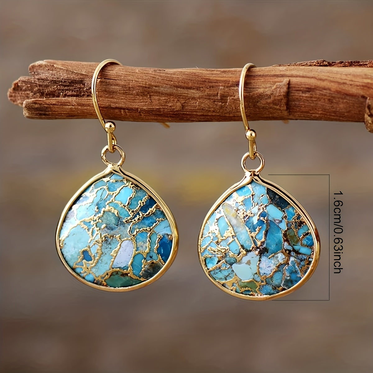 Gouden bohemian druppeloorbellen met turquoise mozaïek