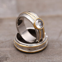 Tweekleurige ringenset met heldere zirkonia