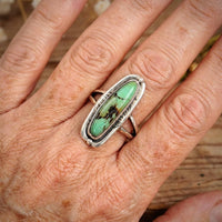 Zilveren bohemian ring met ovale groene turquoise