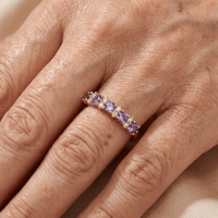 Roségouden ring met paarse en witte zirkonia
