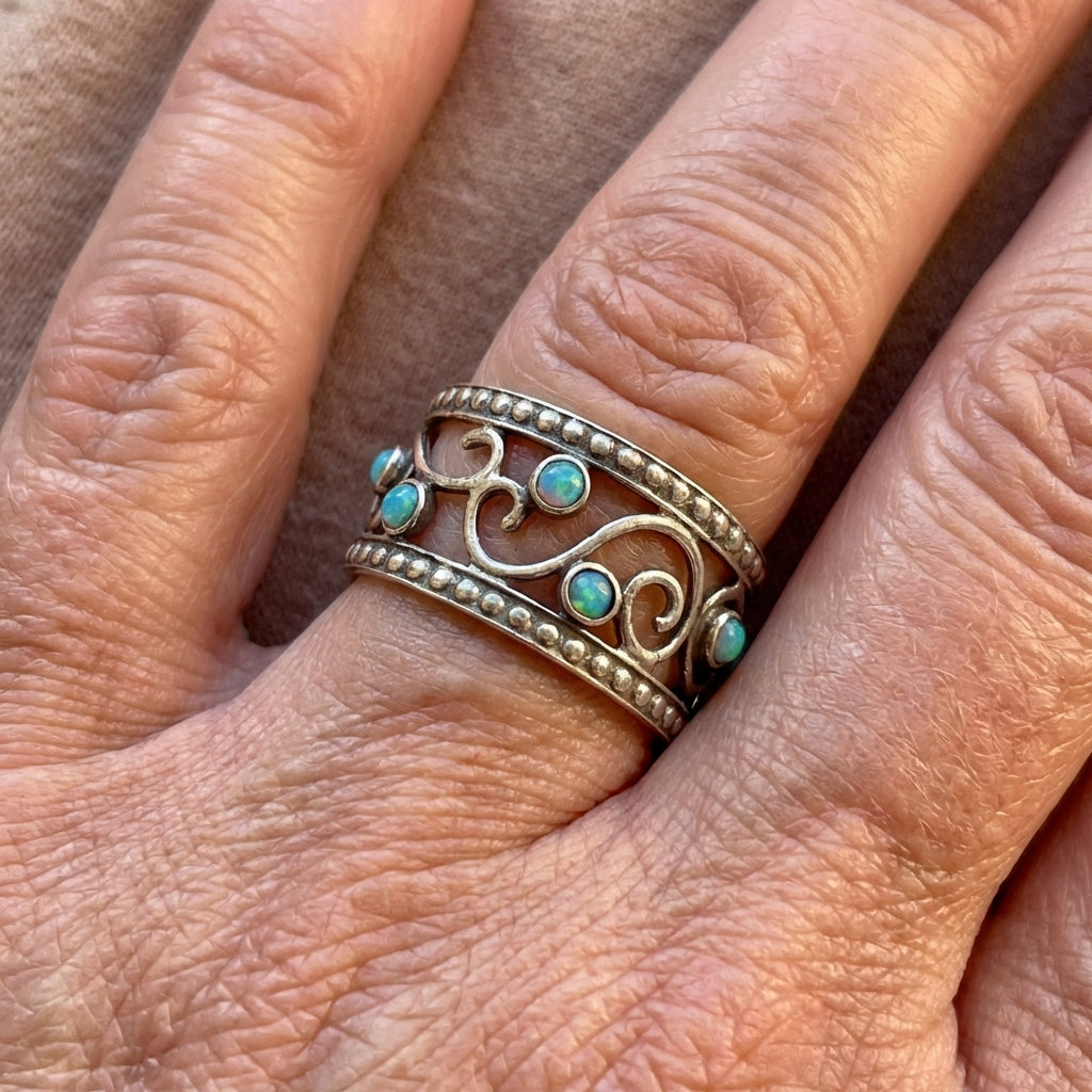 Zilveren bohemian ring met turquoise opaal