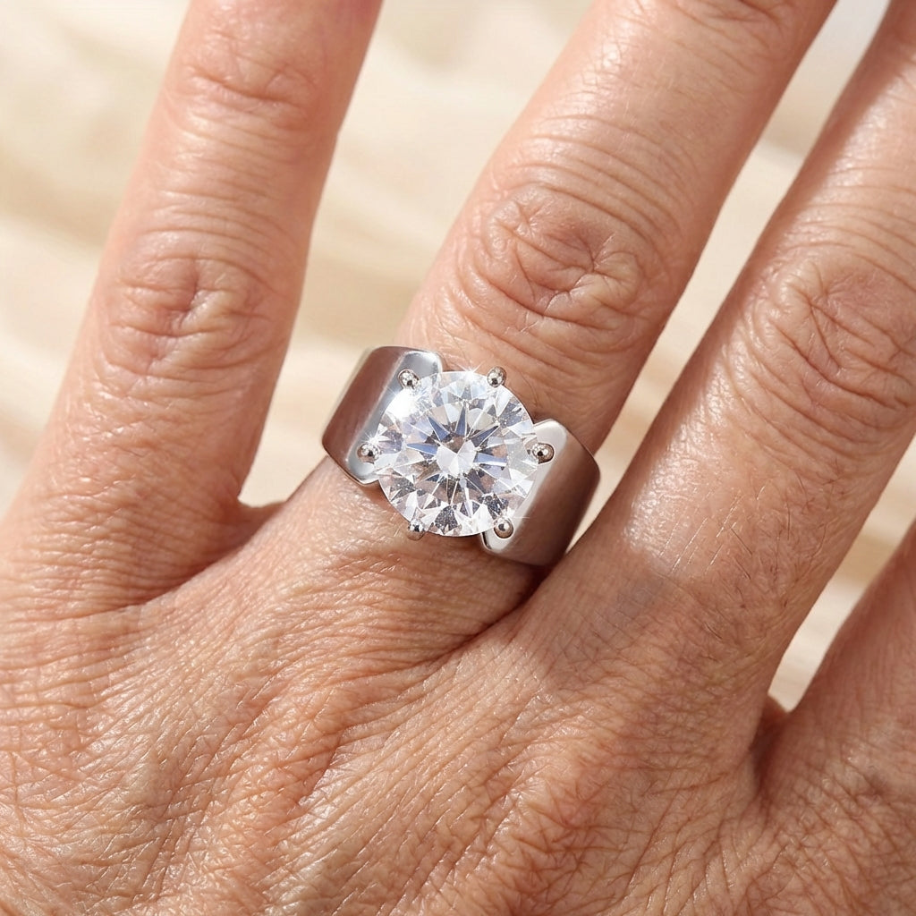 Zilveren ring met bloemen en blad in laagjes