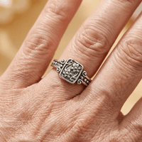 Zilveren vintage ring met bloemmotief