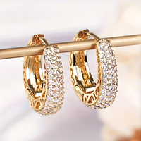 Gouden ovale oorbellen met zirconia pavé