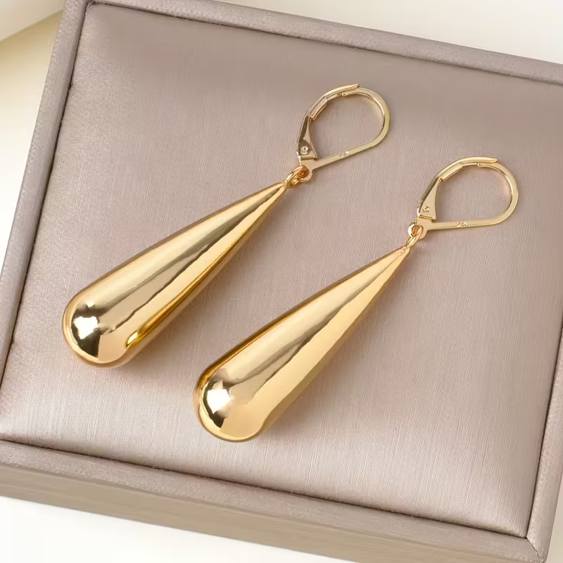Gouden oorbellen met druppelhanger