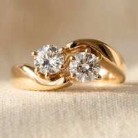Gouden ring met twee ronde zirkonia