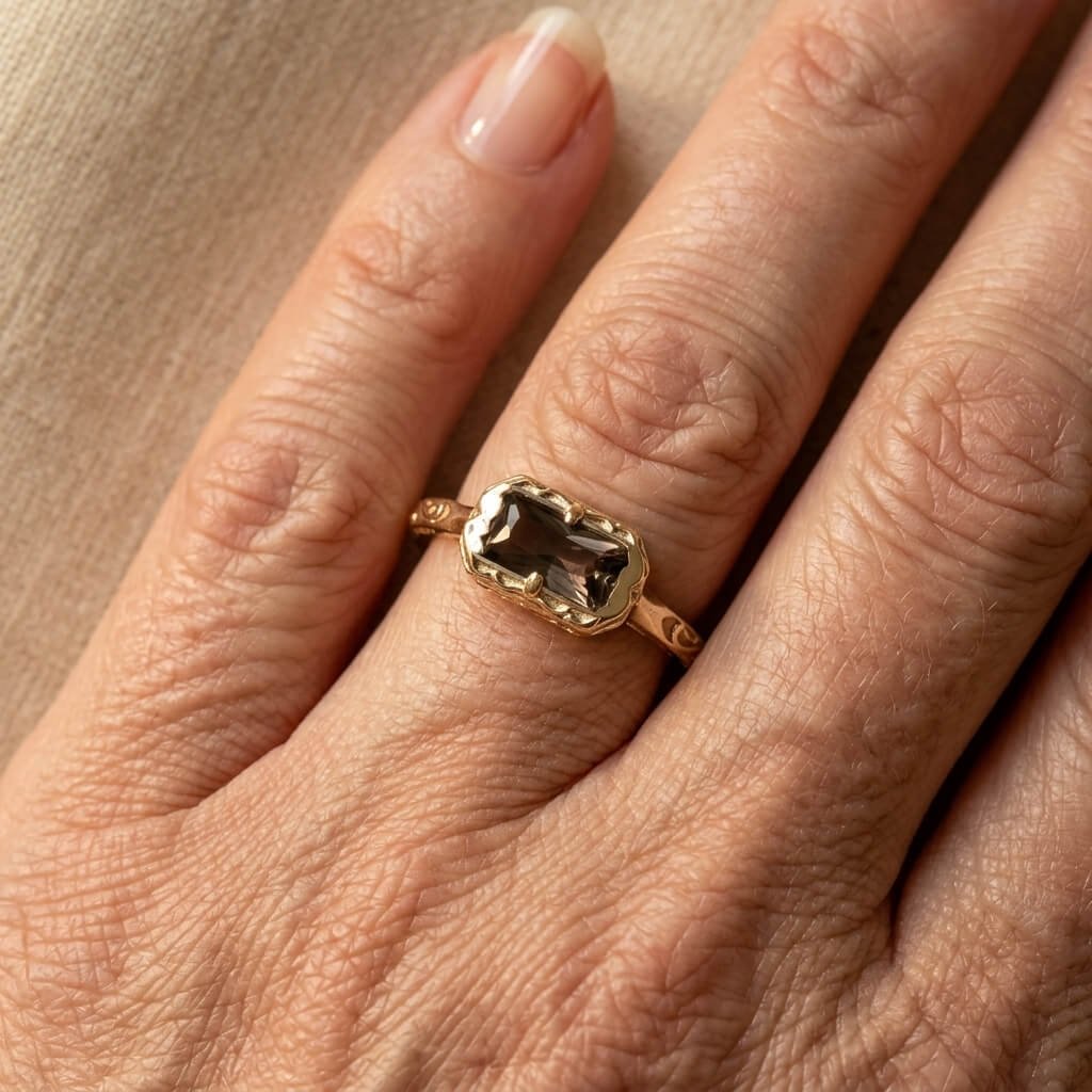 Roségoud ring met rookkwarts edelsteen