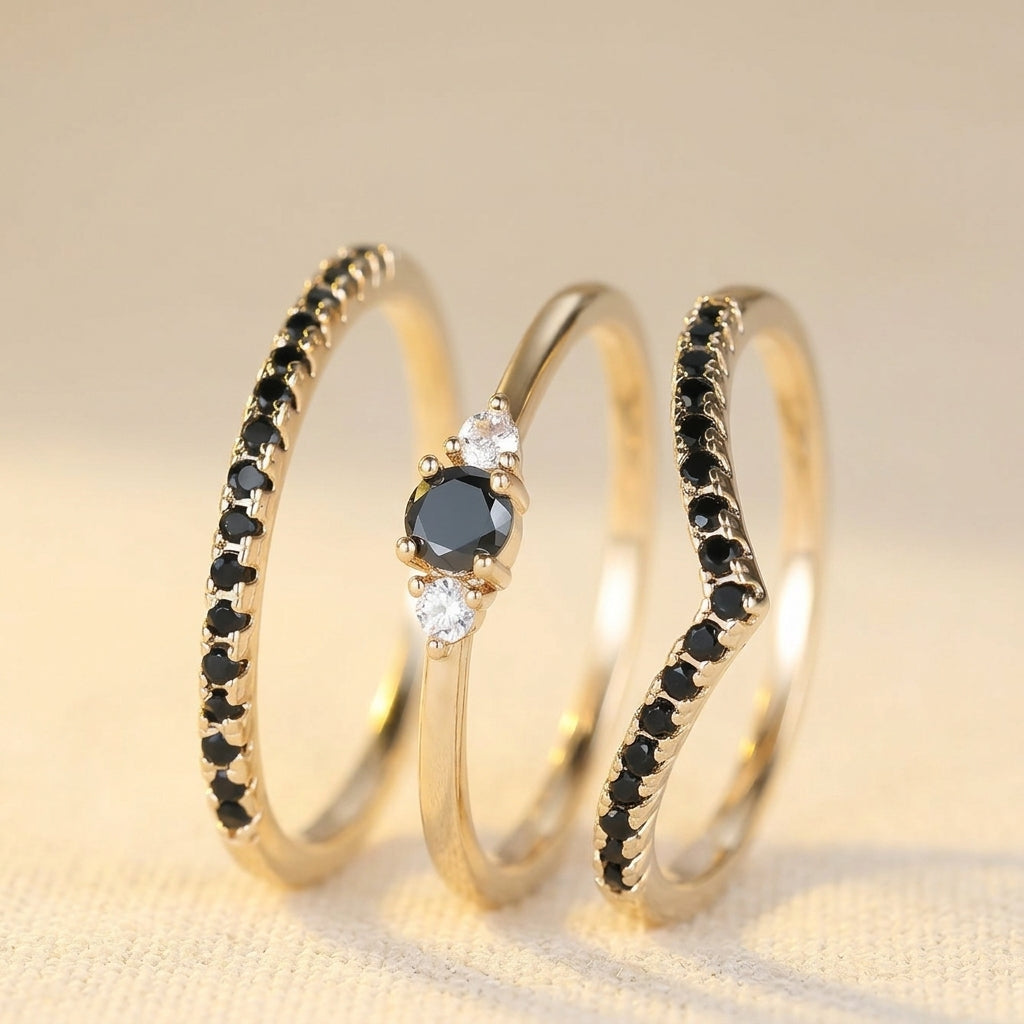 Gouden ringenset met zwarte zirkonia
