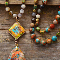 Bohemian kralenketting met meerkleurige jaspis-hanger