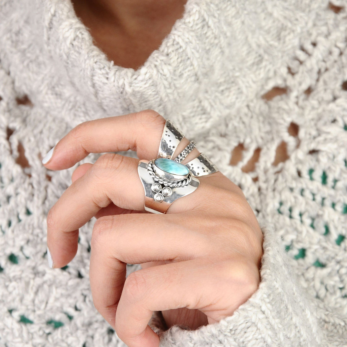Zilveren boho-ring met ovale larimar